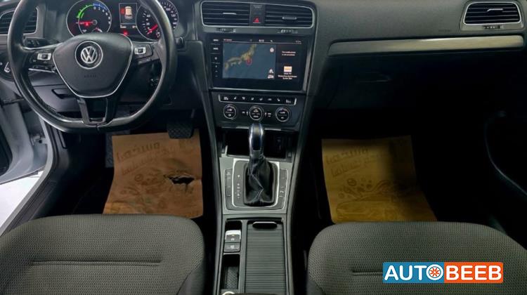 Volkswagen E-Golf 2019