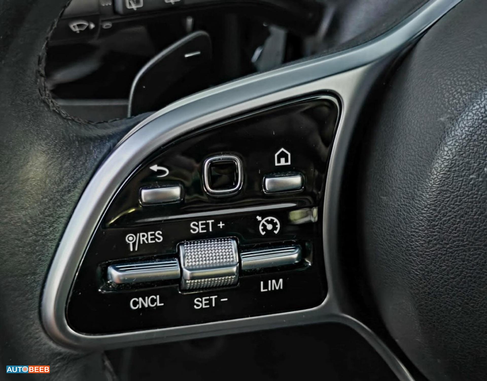 مرسيدس بنز EQA250 2023