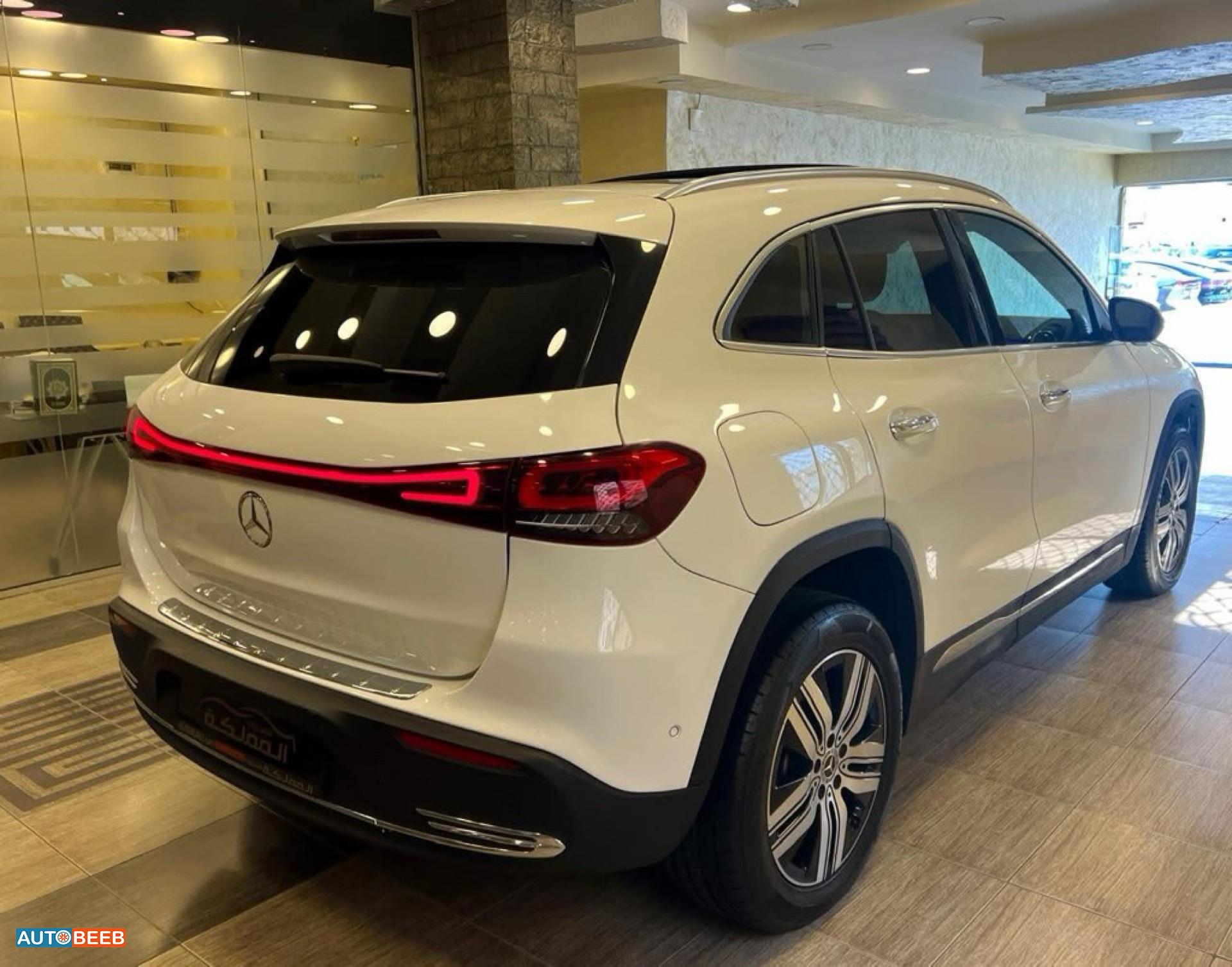 مرسيدس بنز EQA250 2023