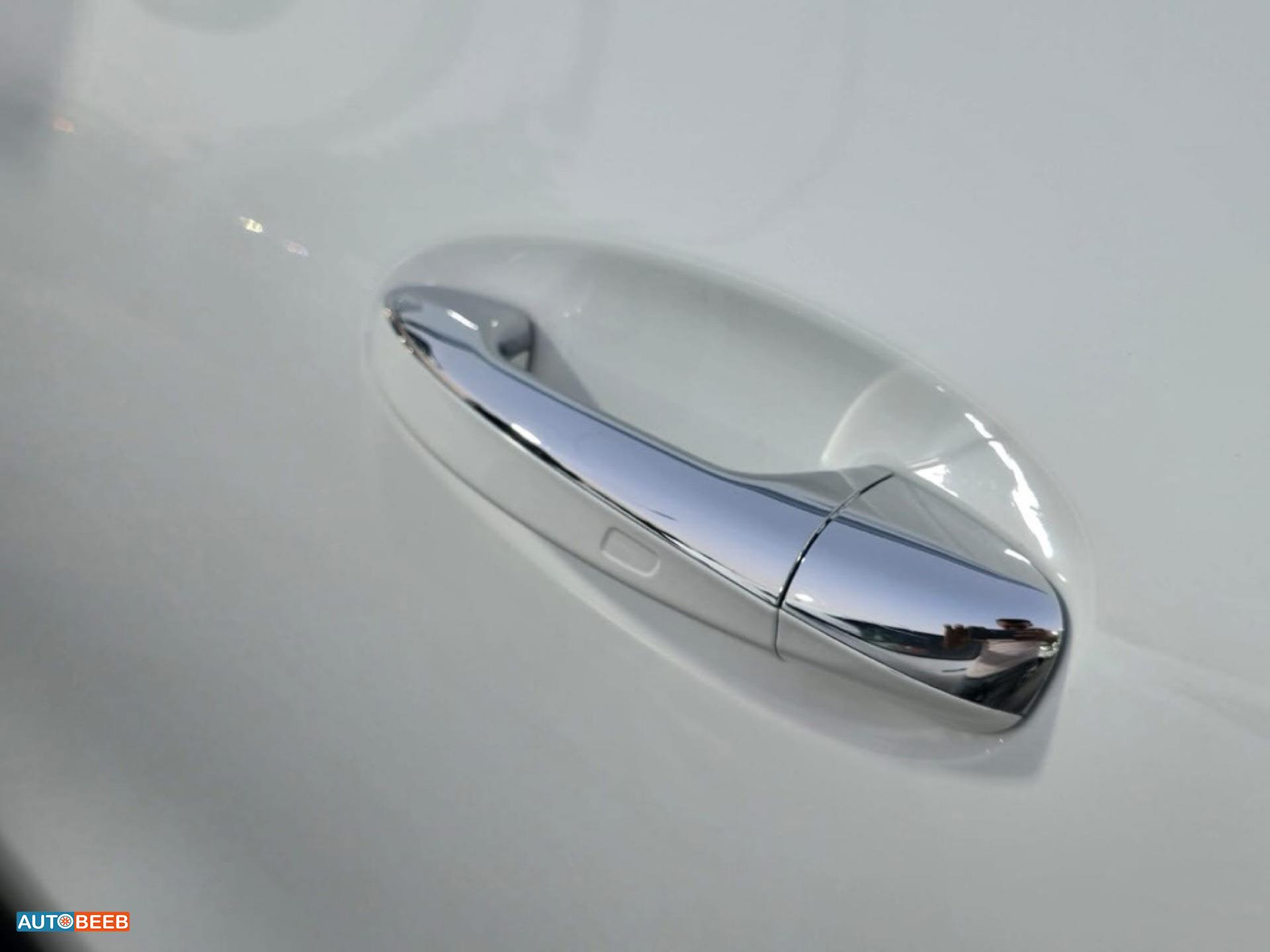 مرسيدس بنز EQA250 2023