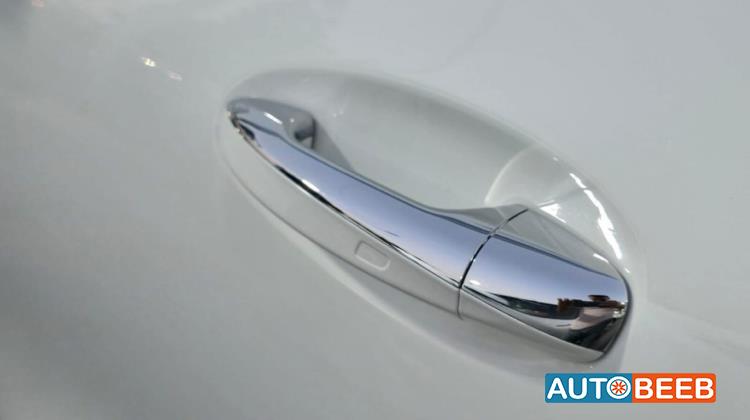 مرسيدس بنز EQA250 2023