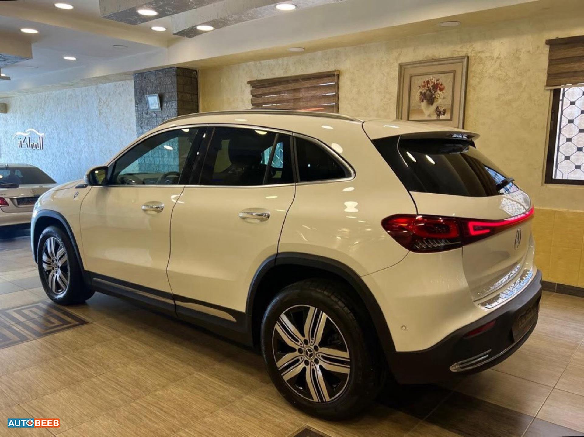 مرسيدس بنز EQA250 2023