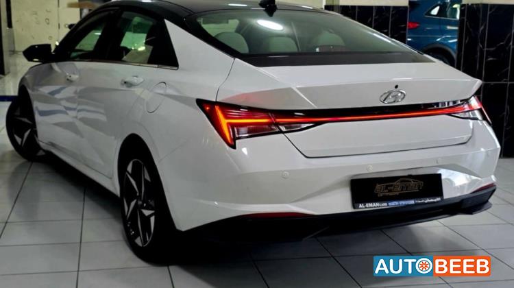 Hyundai Elantra 2021
