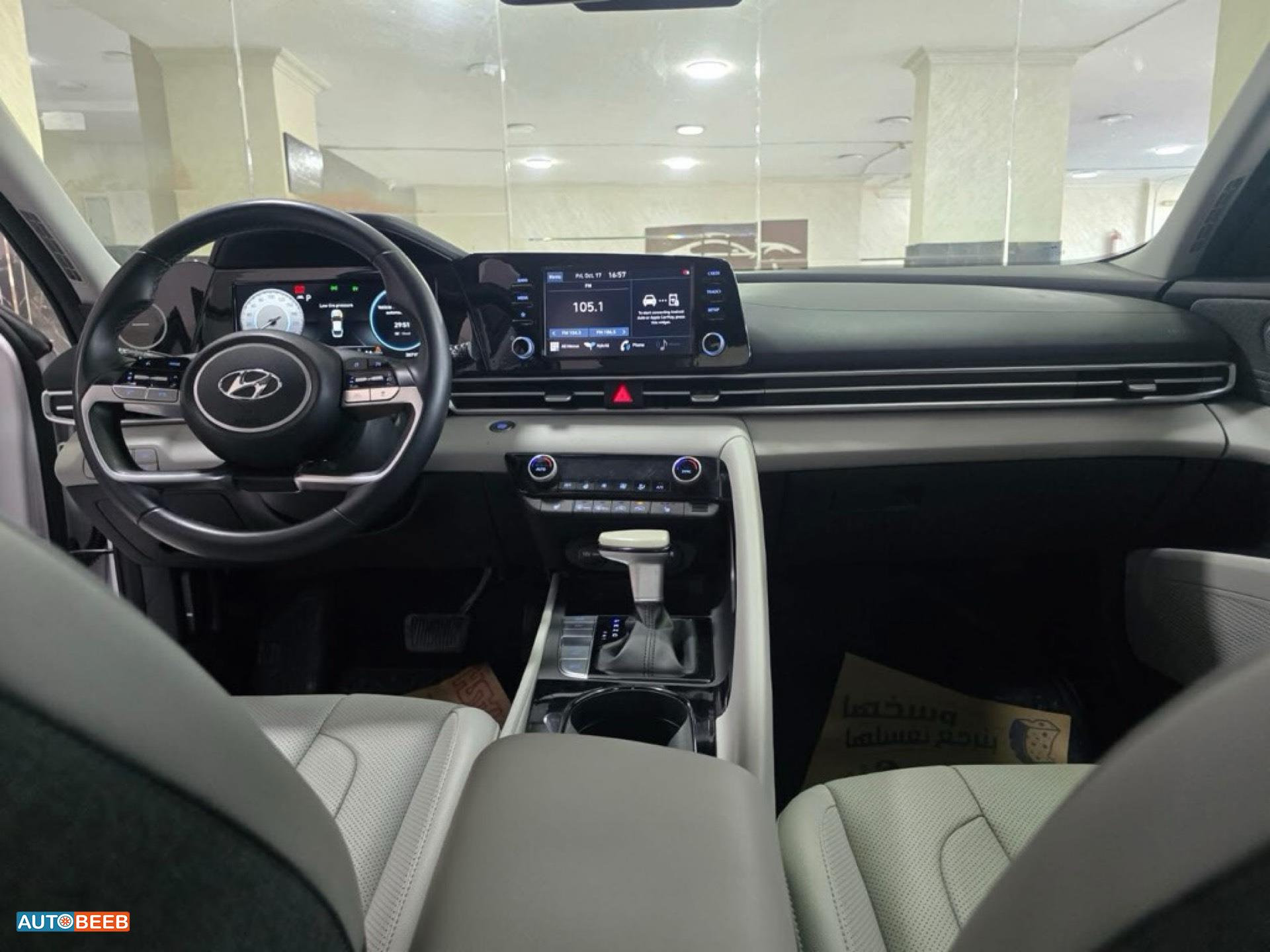 Hyundai Elantra 2021