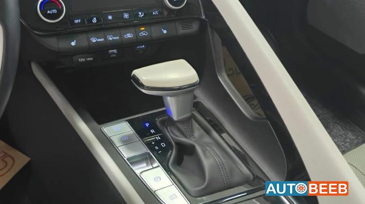 Hyundai Elantra 2021