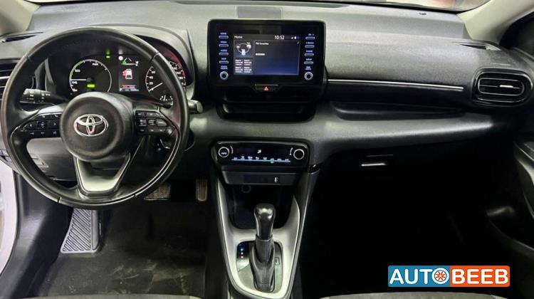 Toyota Yaris 2023