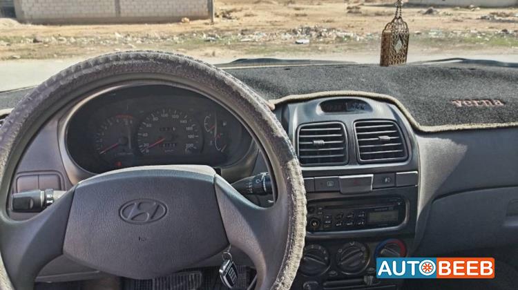 Hyundai Verna 2002