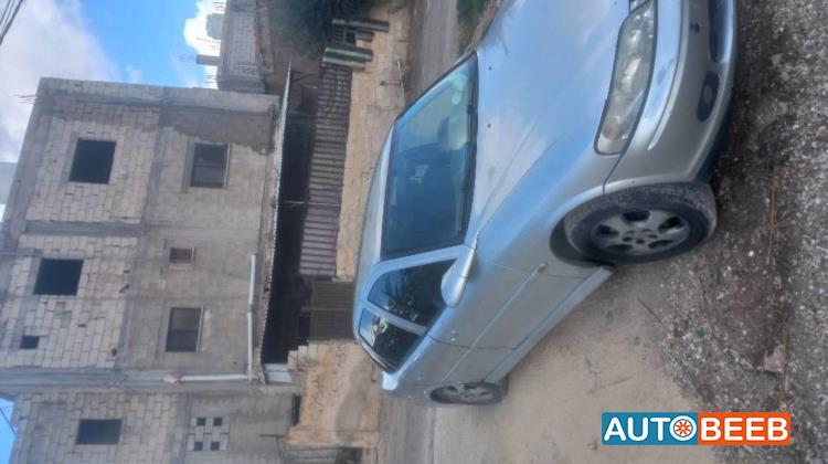 اوبل فيكترا 2001