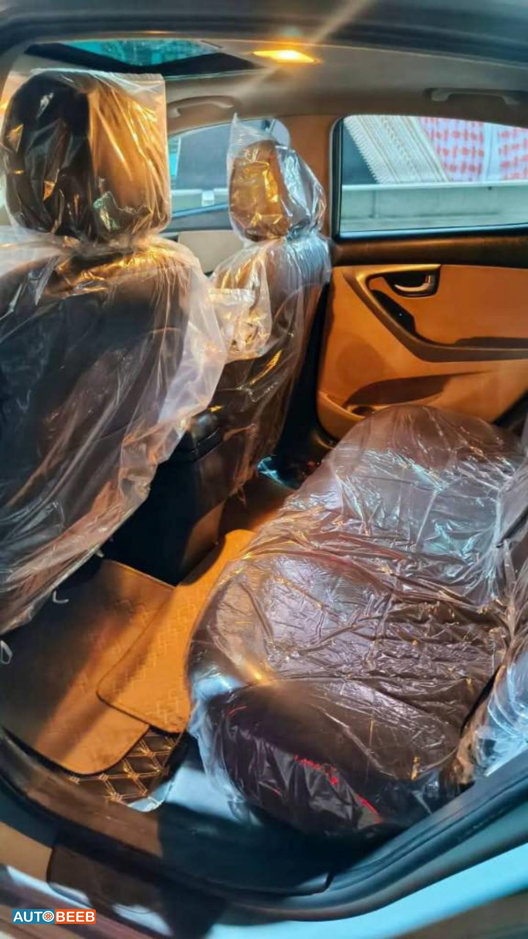 Hyundai Elantra 2014