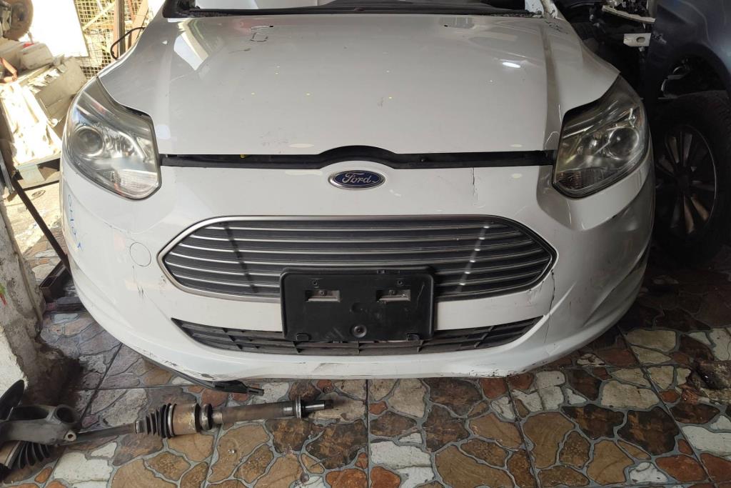 Body  Front clip Ford Focus
