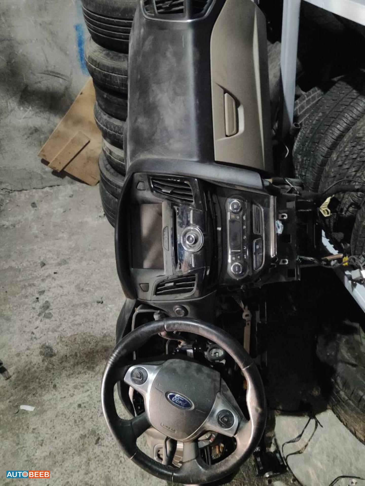 Cabin  Dashboard Ford Focus