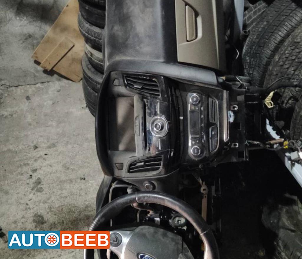 Cabin  Dashboard Ford Focus