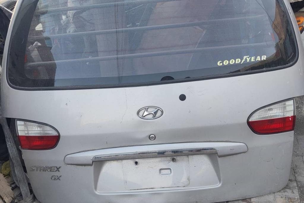 Body  Trunk Hyundai H1