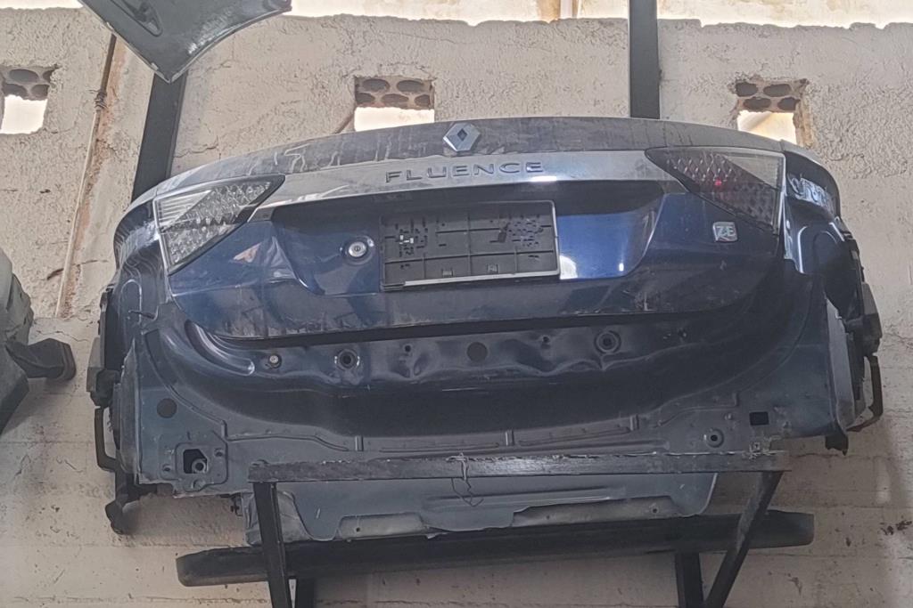 واجهة خلفية طمبون اضوية يمين شمال رينو فلوينس كهرباء 2015 2016 2017 