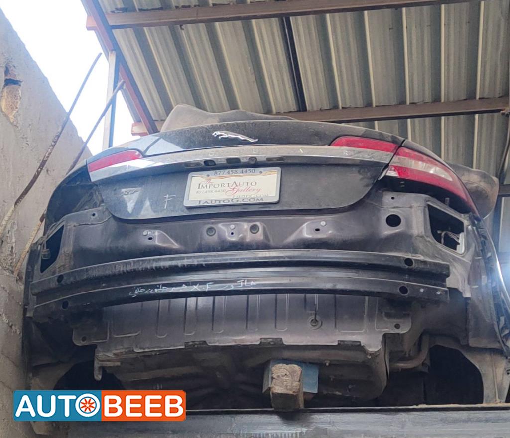 Body  Front clip Jaguar XF