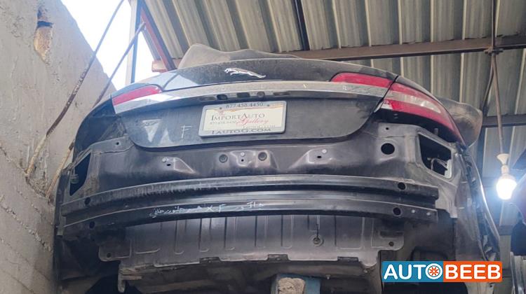 Body  Front clip Jaguar XF
