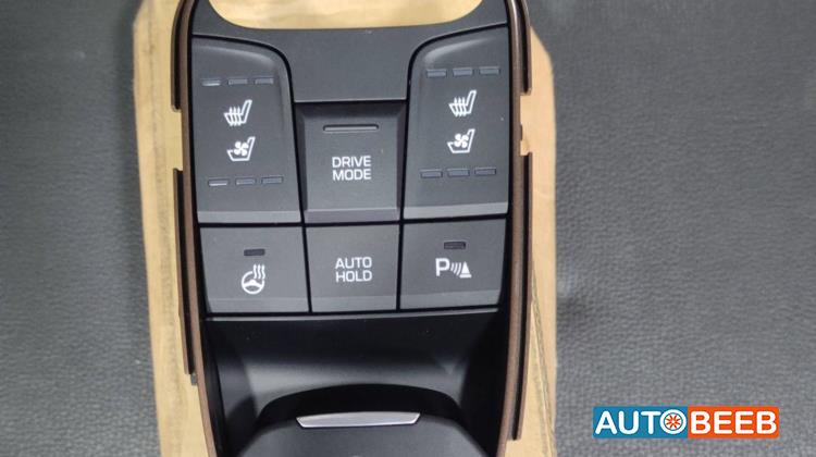 Cabin  Control buttons Hyundai Ioniq