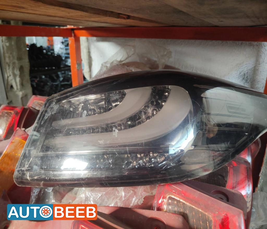 ضوء خلفي يمين شمال هيونداي افانتي md 2012 2013 2014 2015