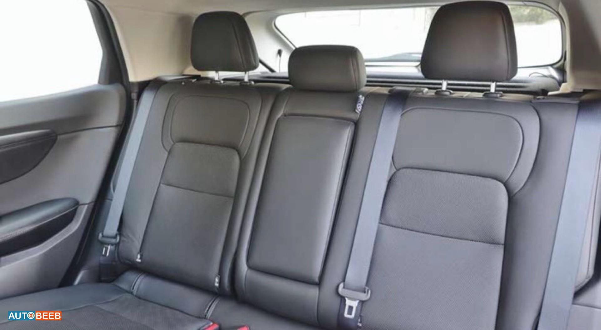 نيسان اريا 2022