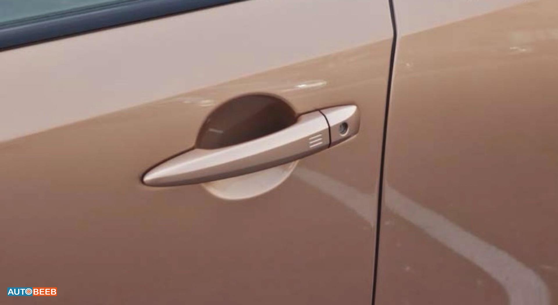 نيسان اريا 2022