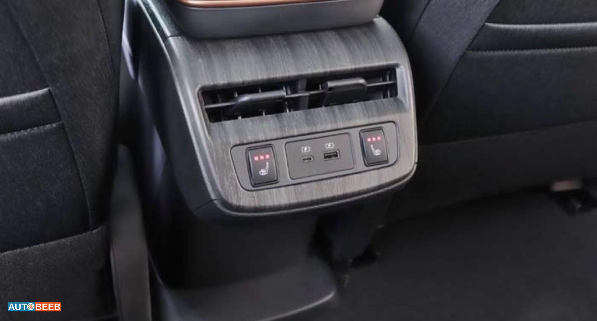 نيسان اريا 2022