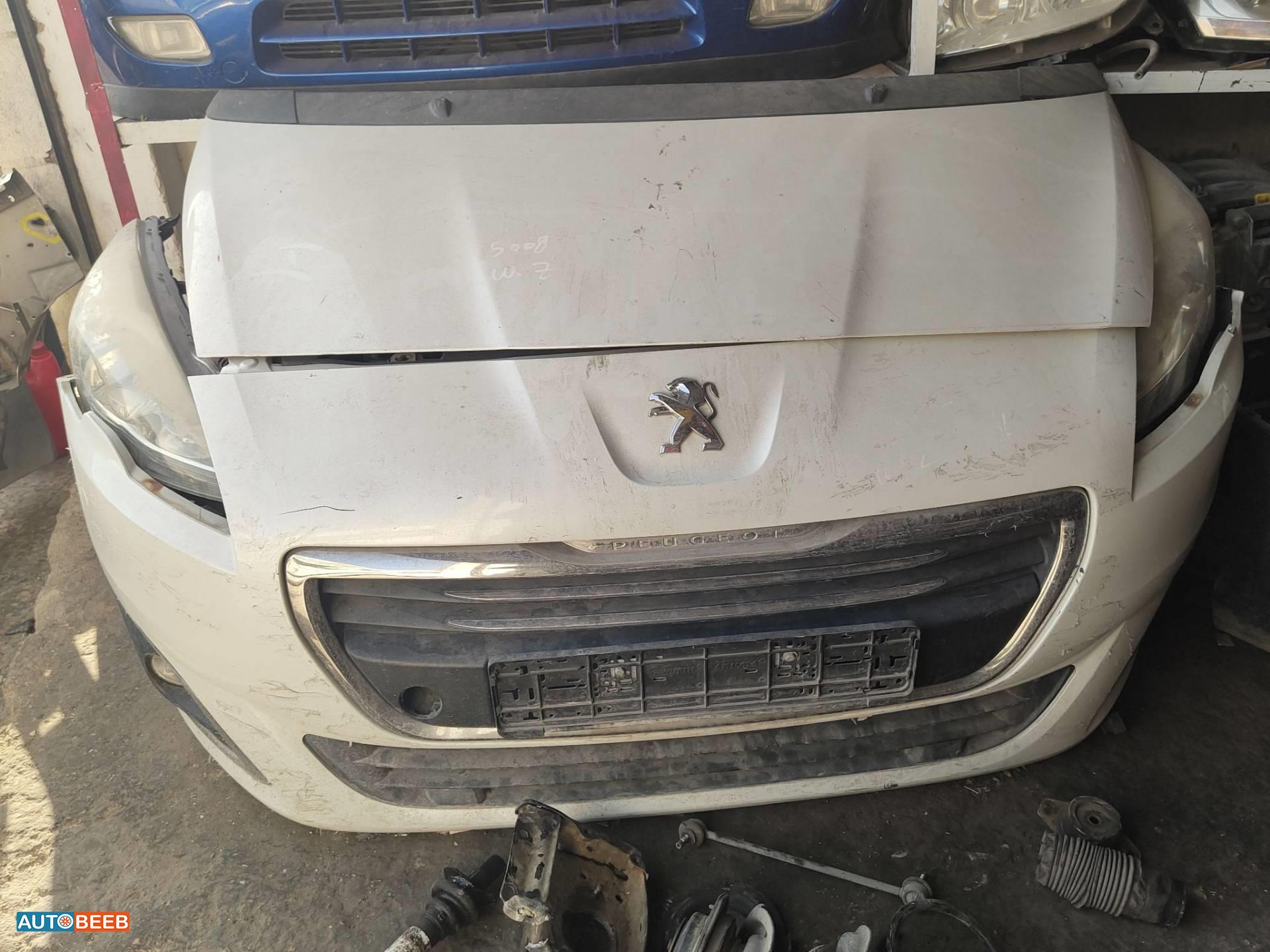 Body  Front clip Peugeot 5008