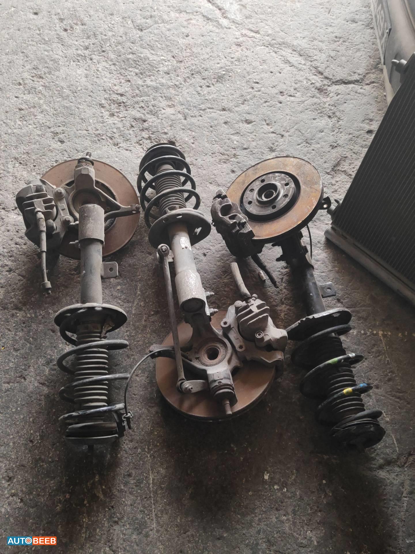  Shock Absorber Peugeot 308