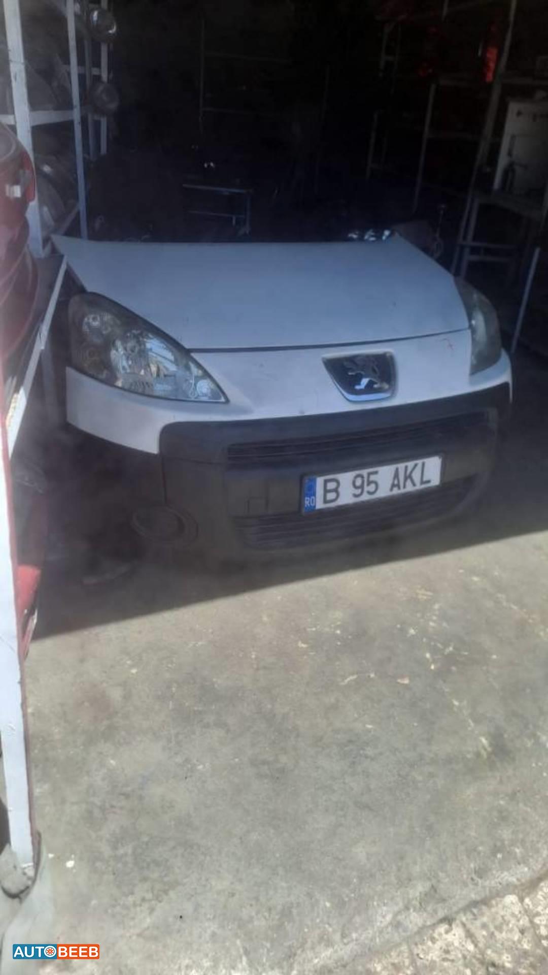 Body  Front clip Peugeot Partner