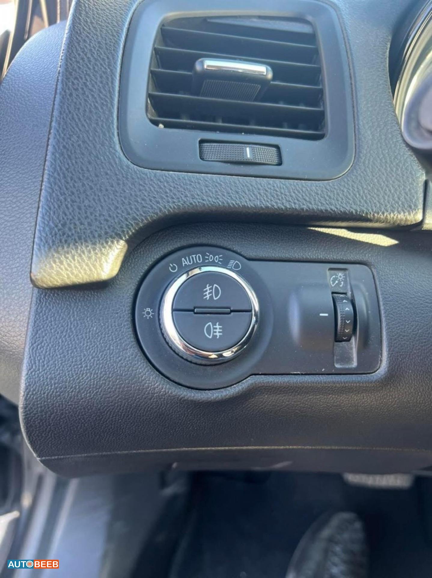 اوبل انسيغنيا 2016