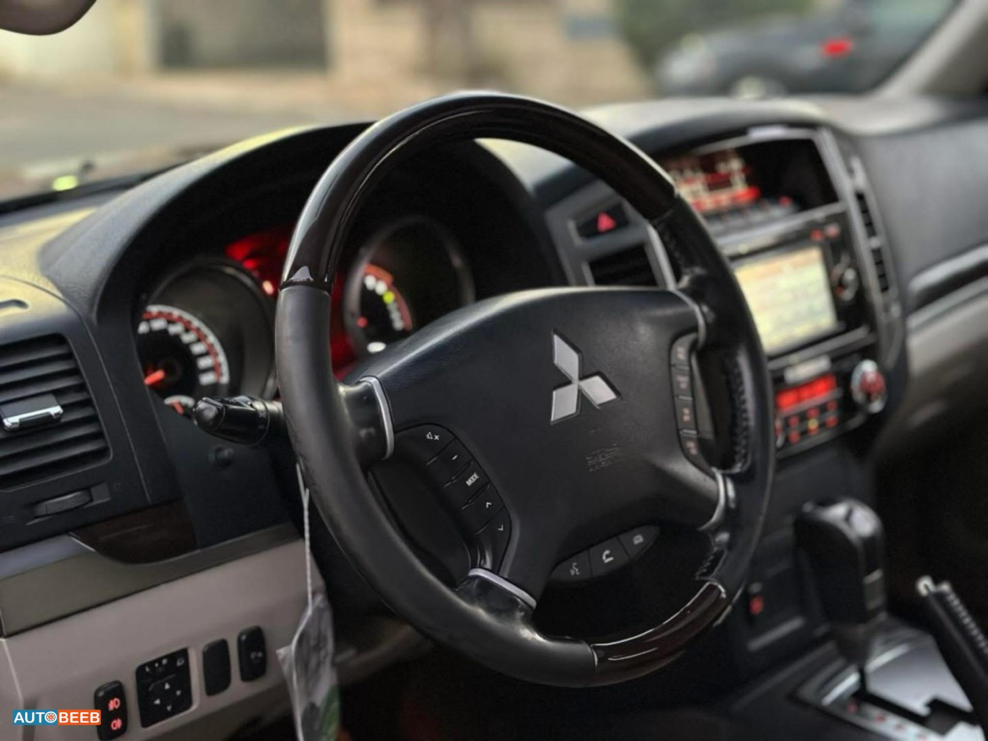 Mitsubishi Pajero 2017