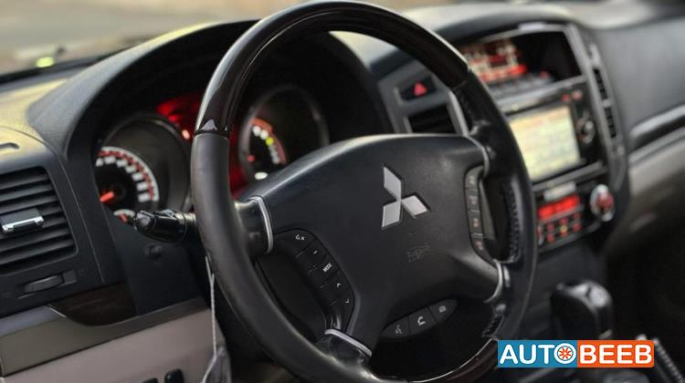 Mitsubishi Pajero 2017