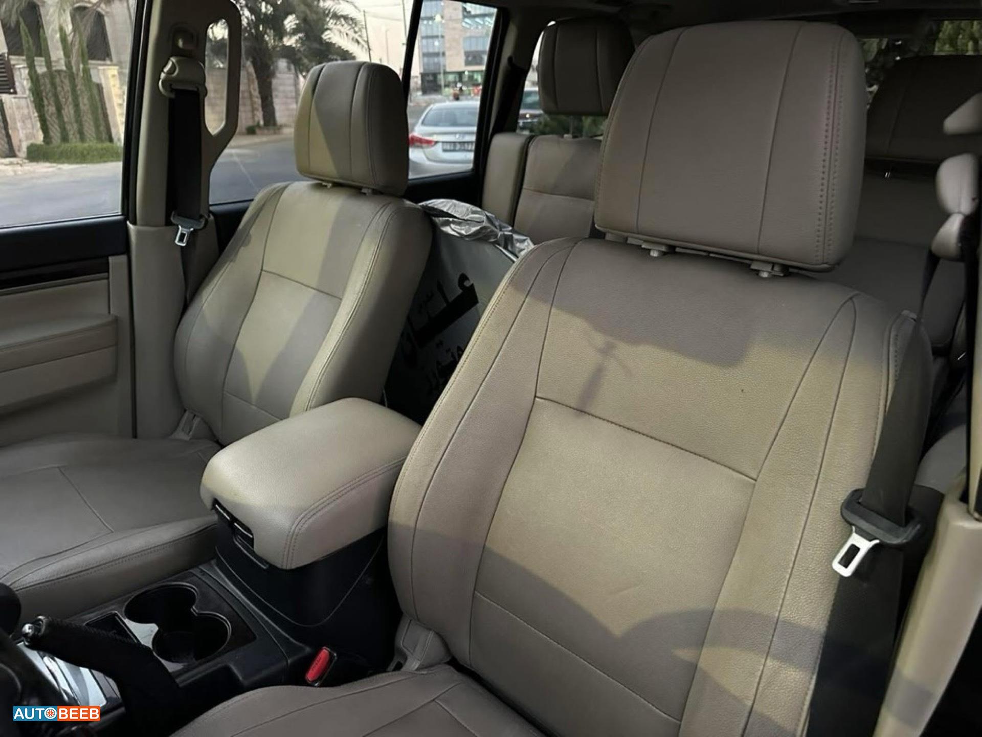 Mitsubishi Pajero 2017