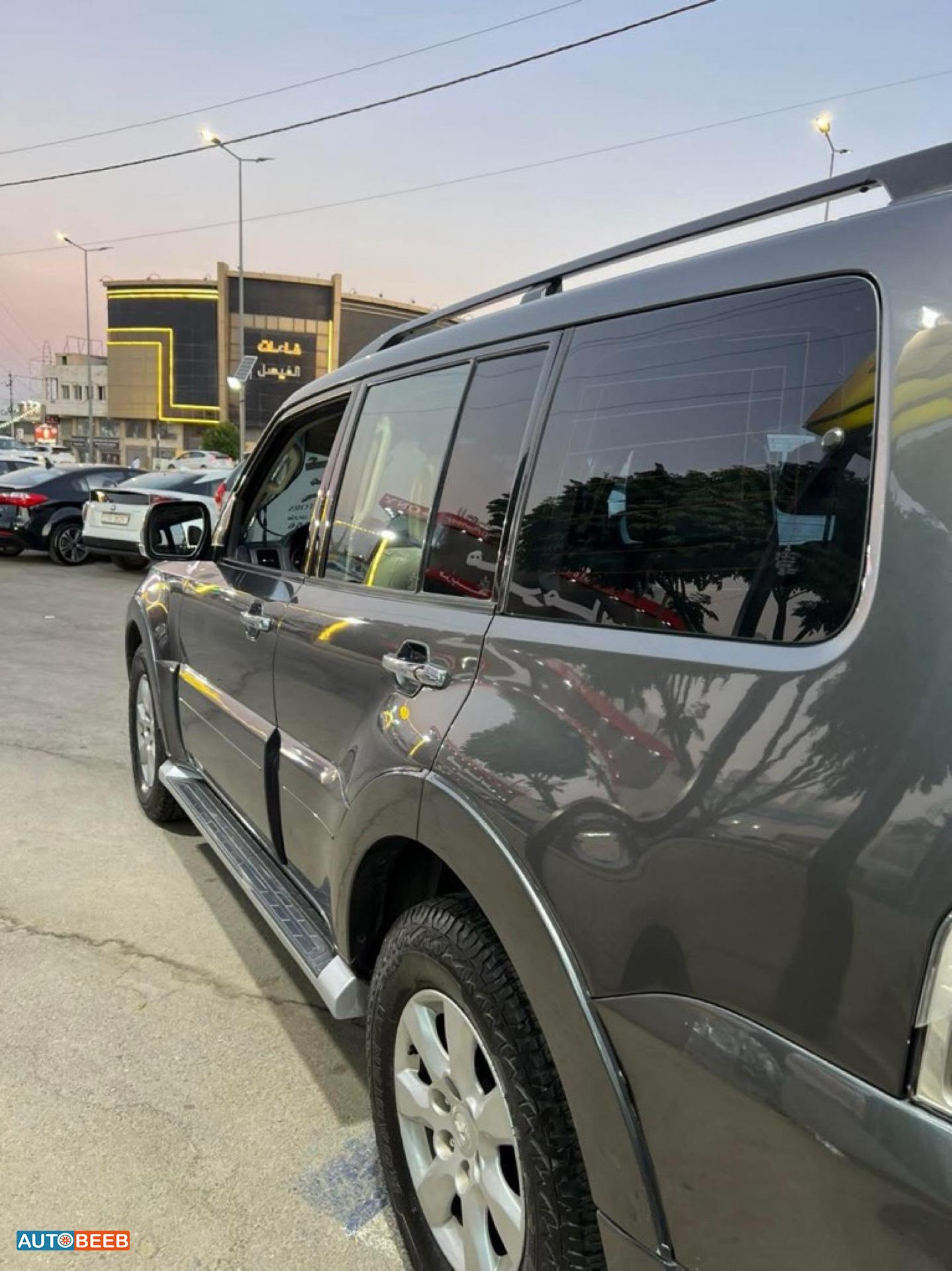 Mitsubishi Pajero 2015