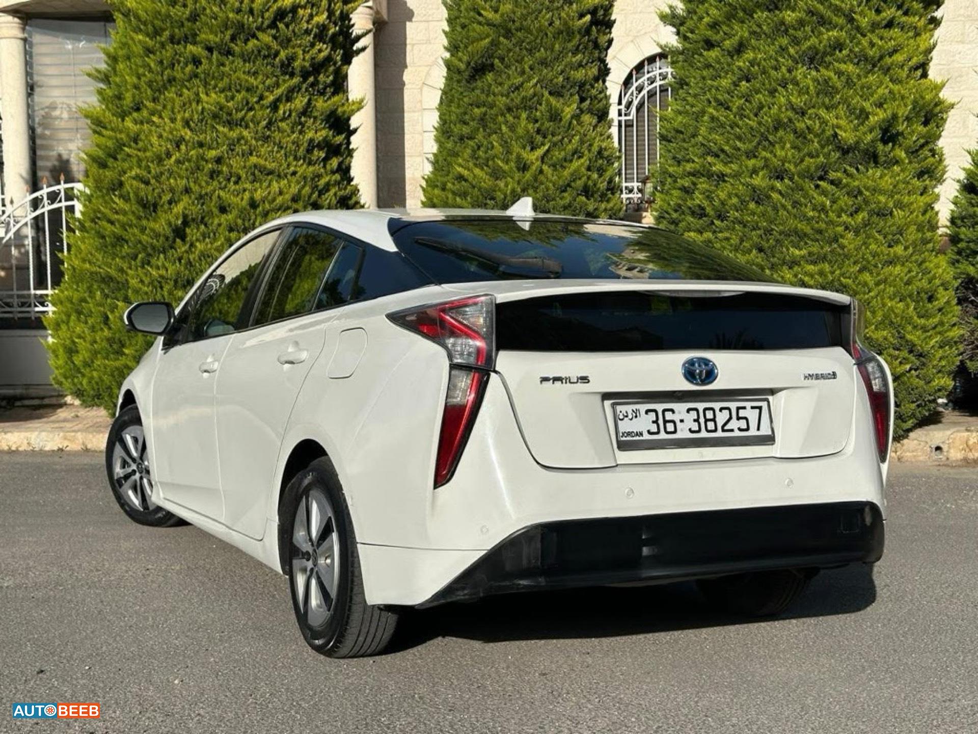 Toyota Prius 2018