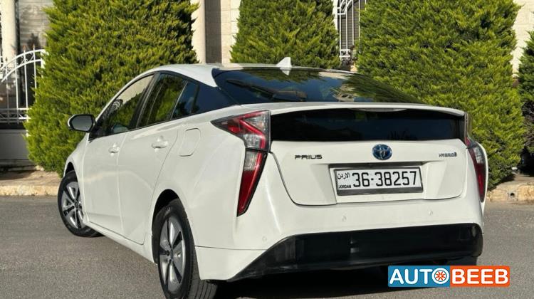 Toyota Prius 2018