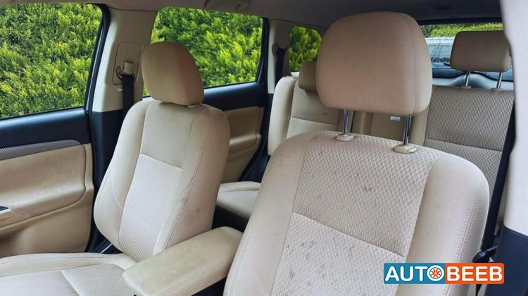 Mitsubishi Outlander 2016