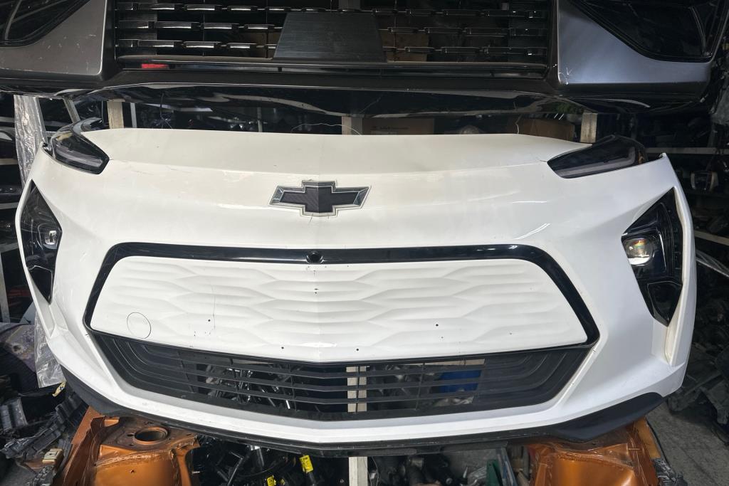 Body  Bumper Chevrolet Bolt