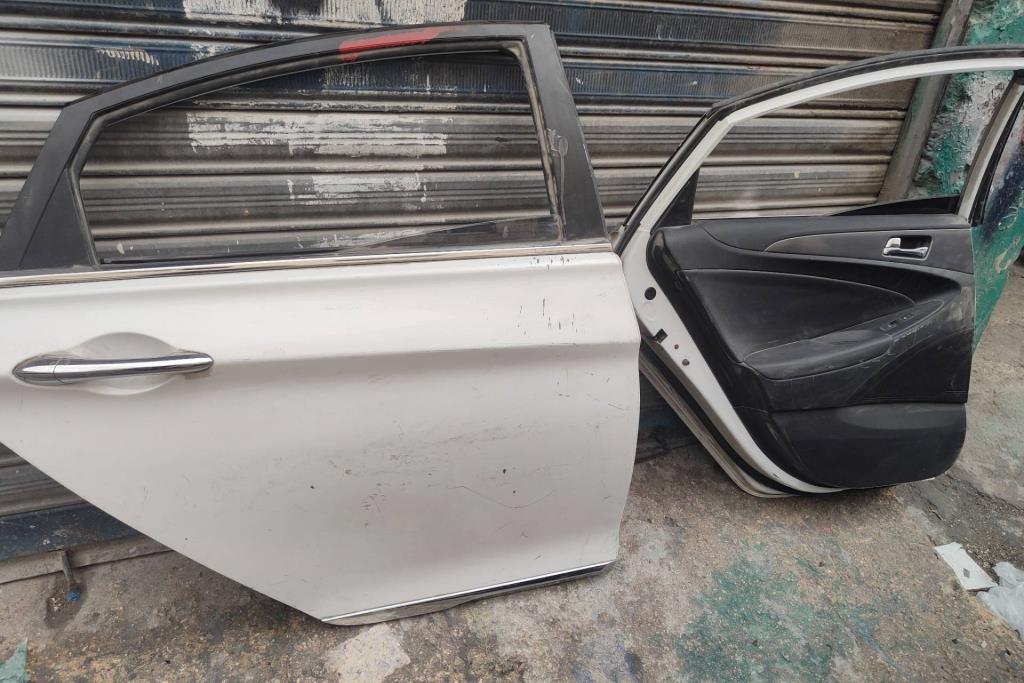 باب خلفي يمين شمال هيونداي سوناتا 2012 2013 2014