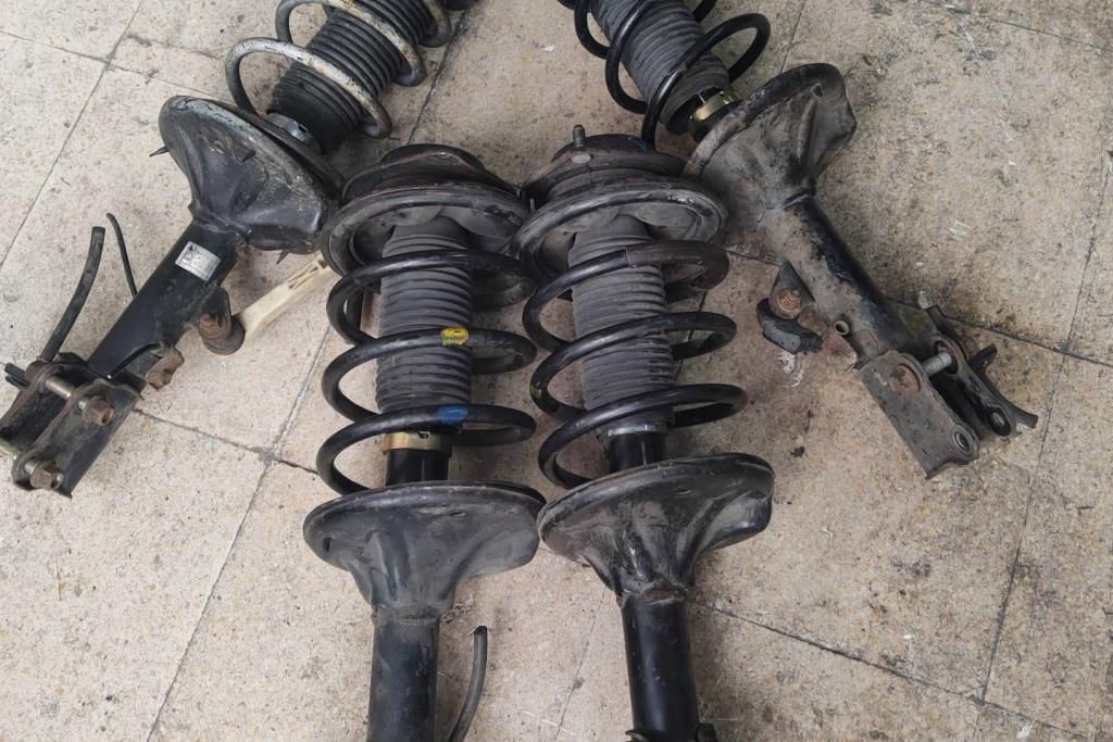  Shock Absorber Hyundai Avante