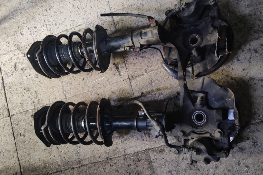  Shock Absorber Hyundai Avante