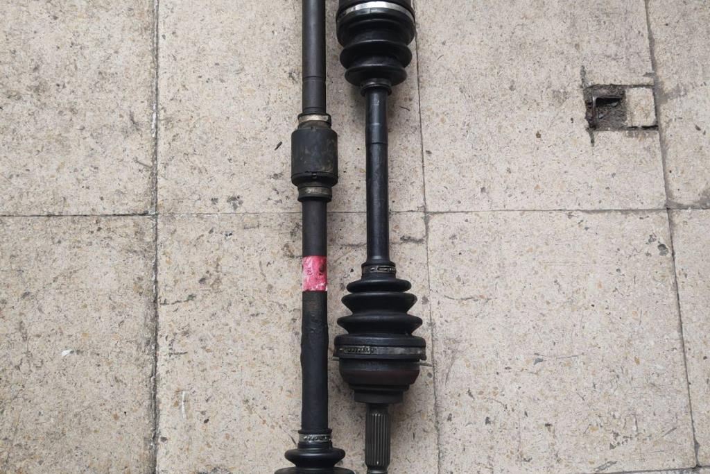 اكس عجل هيونداي افانتي xd 2000 2001 2002 2003 2004 2005