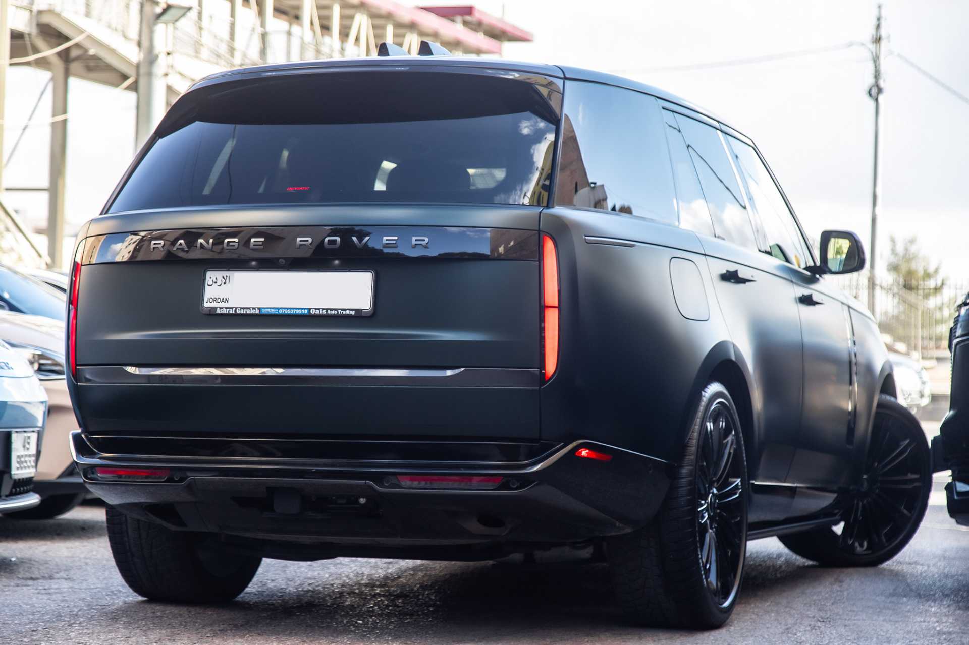 لاندروفر رنج روفر فوج 2024