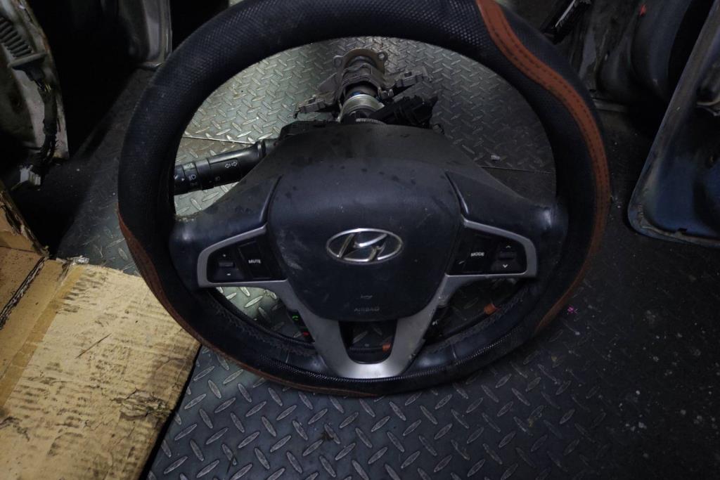 Cabin  Steering Wheel Hyundai Accent