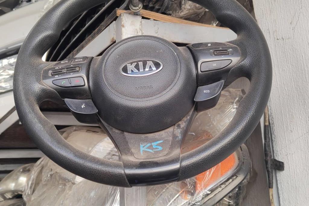 Cabin  Steering Wheel KIA Optima