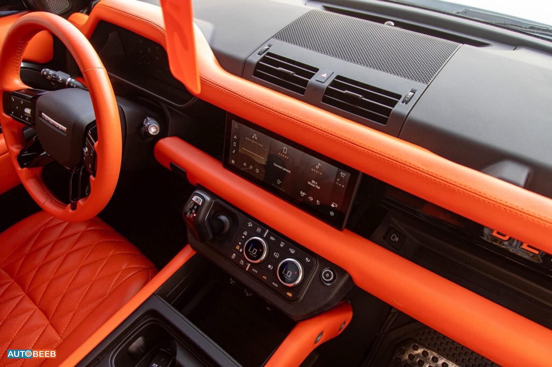 Land Rover Defender 2023