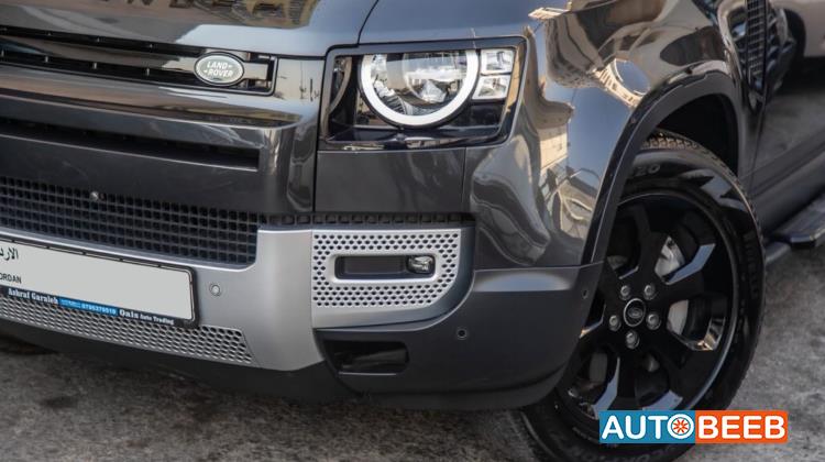 Land Rover Defender 2023