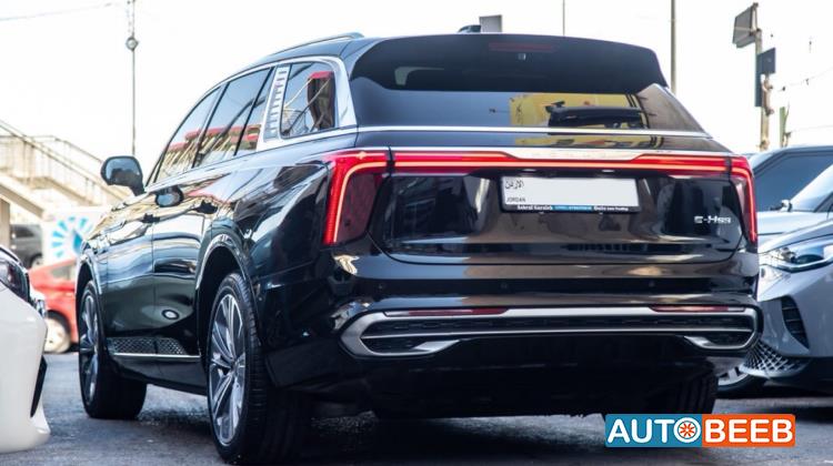 Hongqi E-HS9 2025