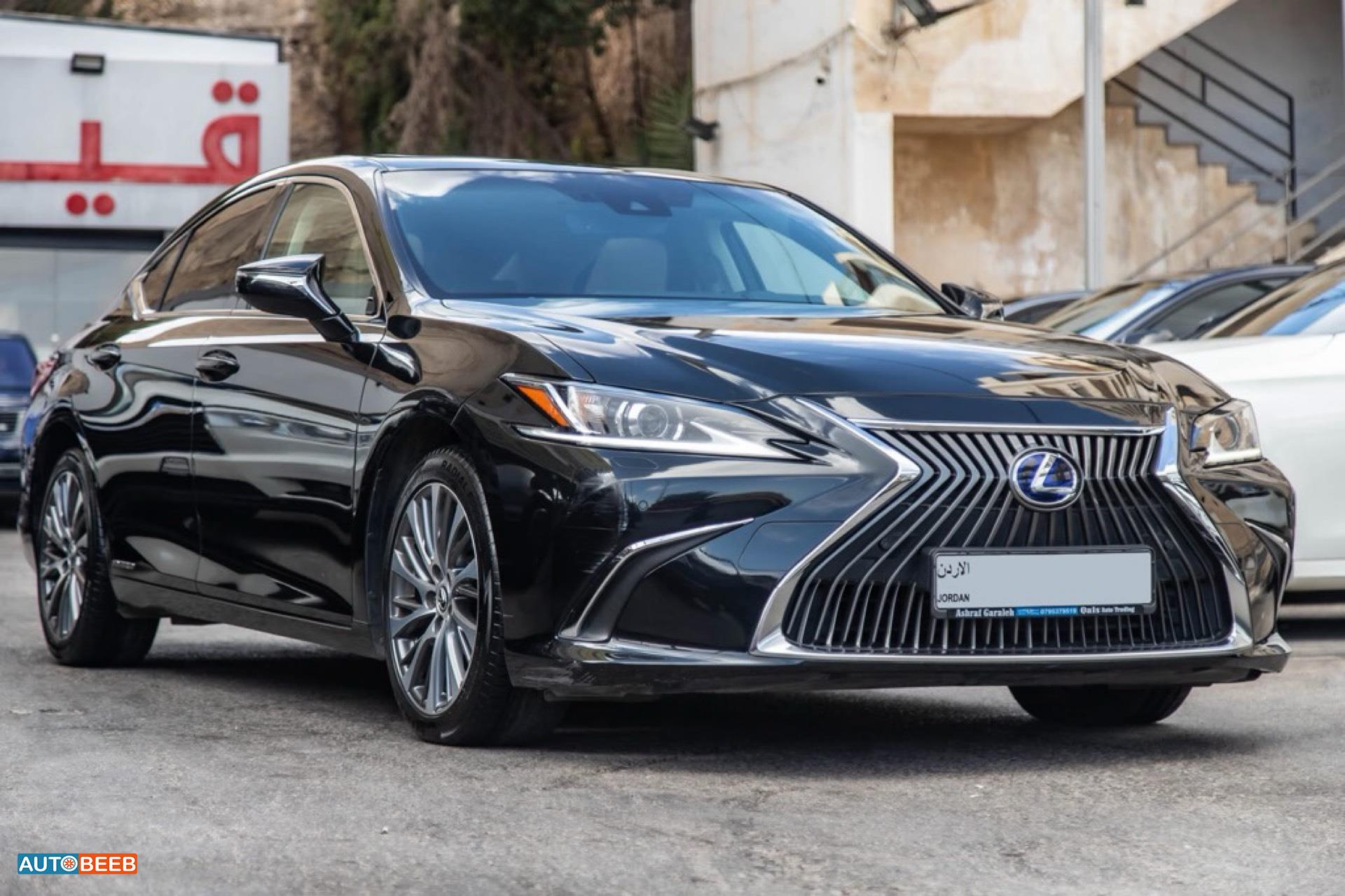 Lexus ES300 2021