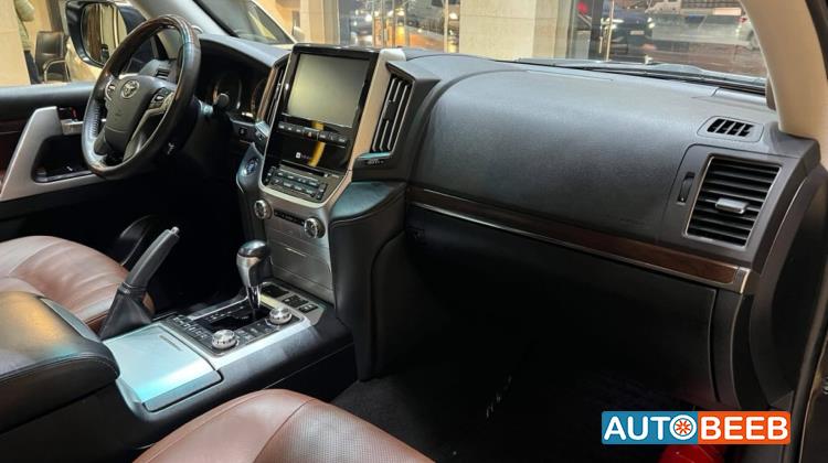 Toyota Land Cruiser 2019