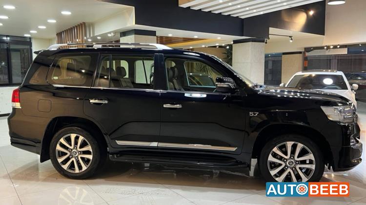 Toyota Land Cruiser 2019